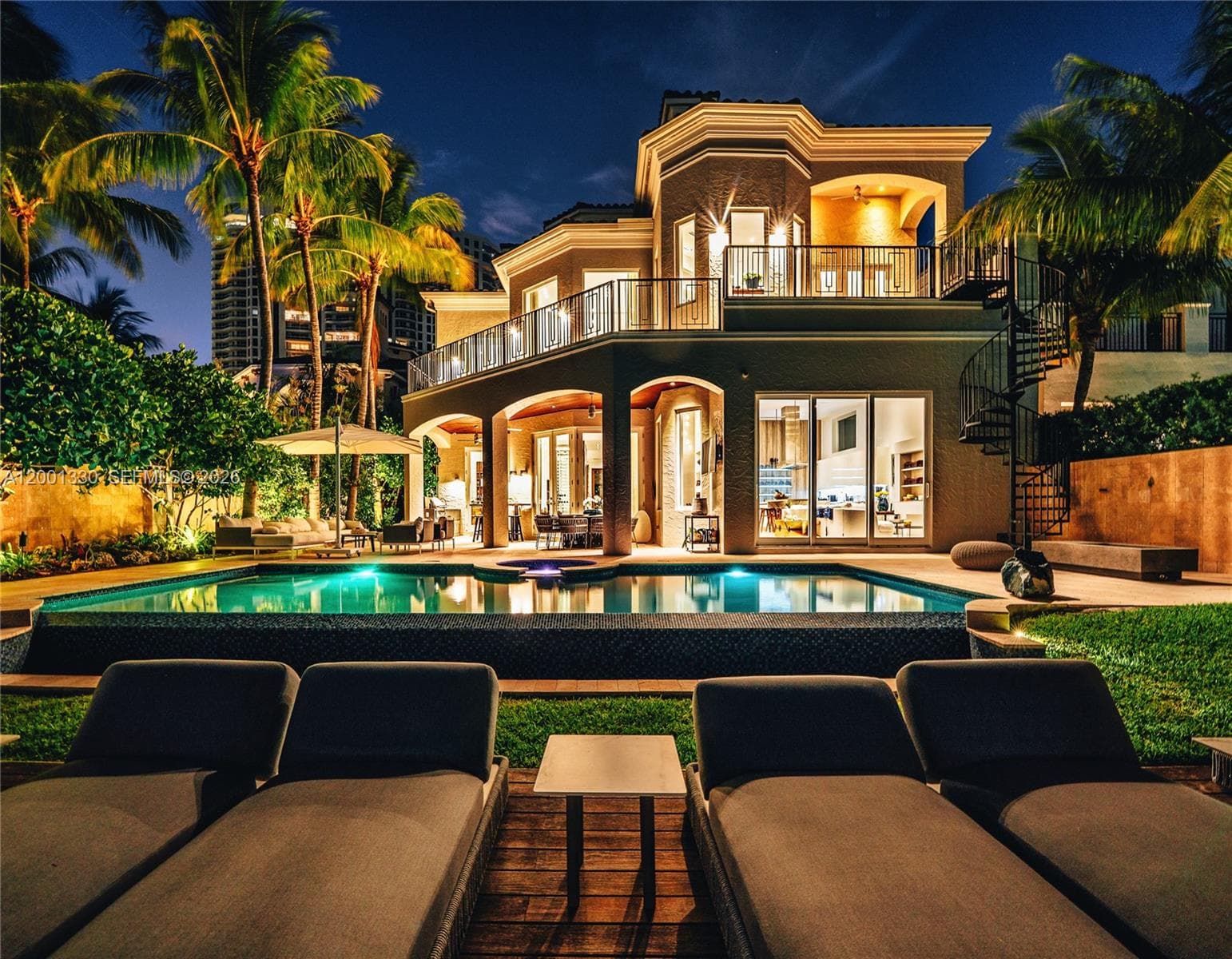 3916 Island Estates Dr, Aventura FL 33160, exterior