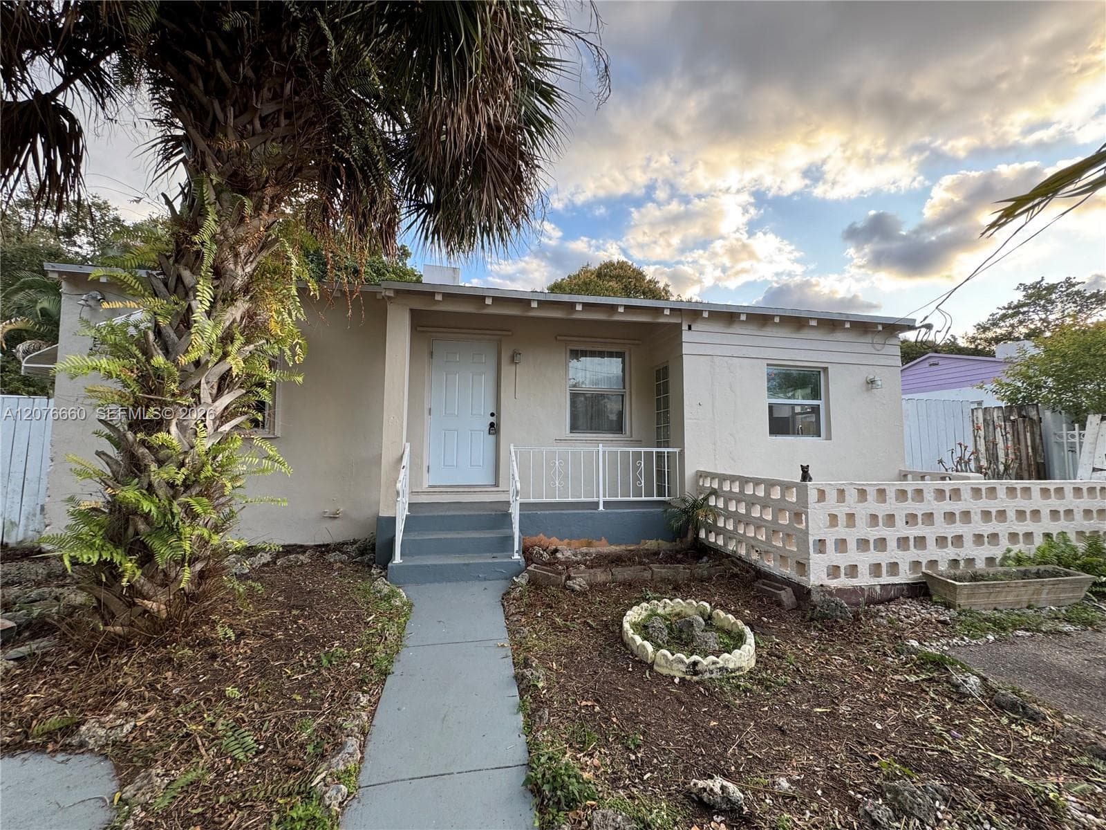 748 NE 127th St, North Miami FL 33161, exterior