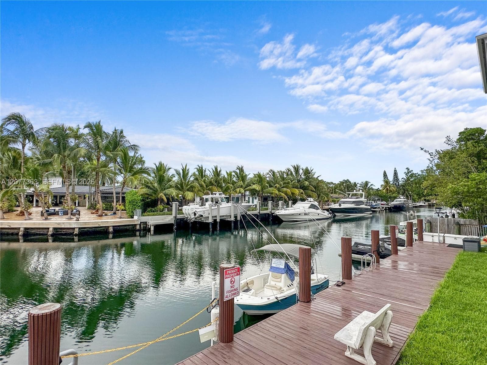2430 NE 135th St # 103, North Miami FL 33181, exterior