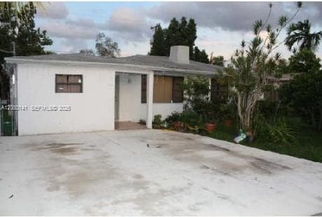 11717 NW 2nd Avenue Front, North Miami FL 33168, exterior