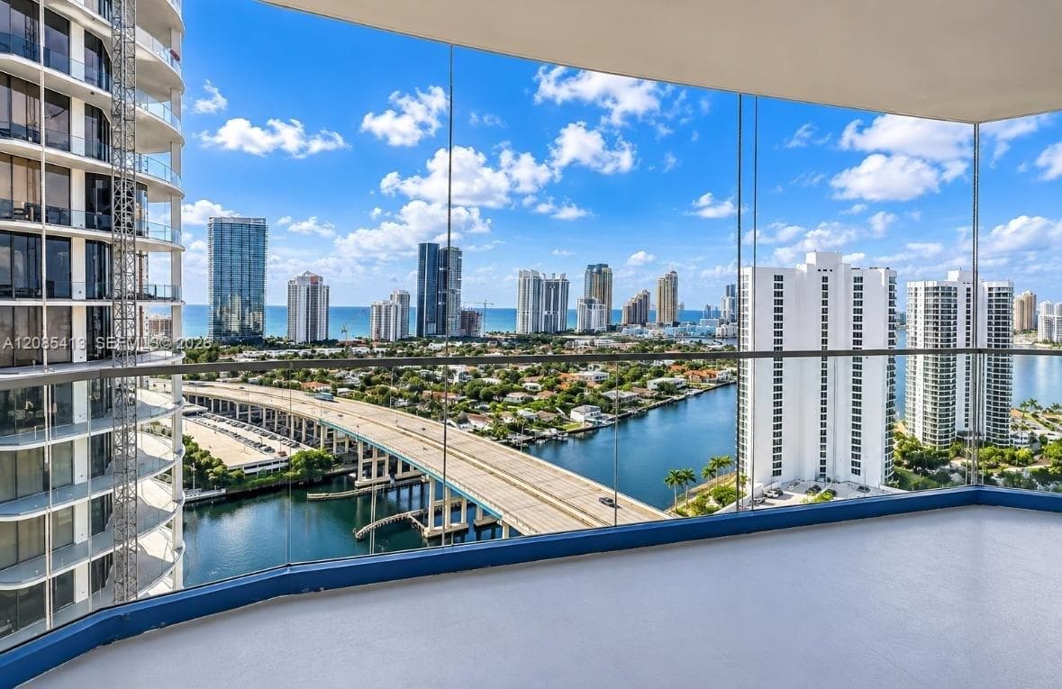 19355 Turnberry Way # 24E, Aventura FL 33180, exterior