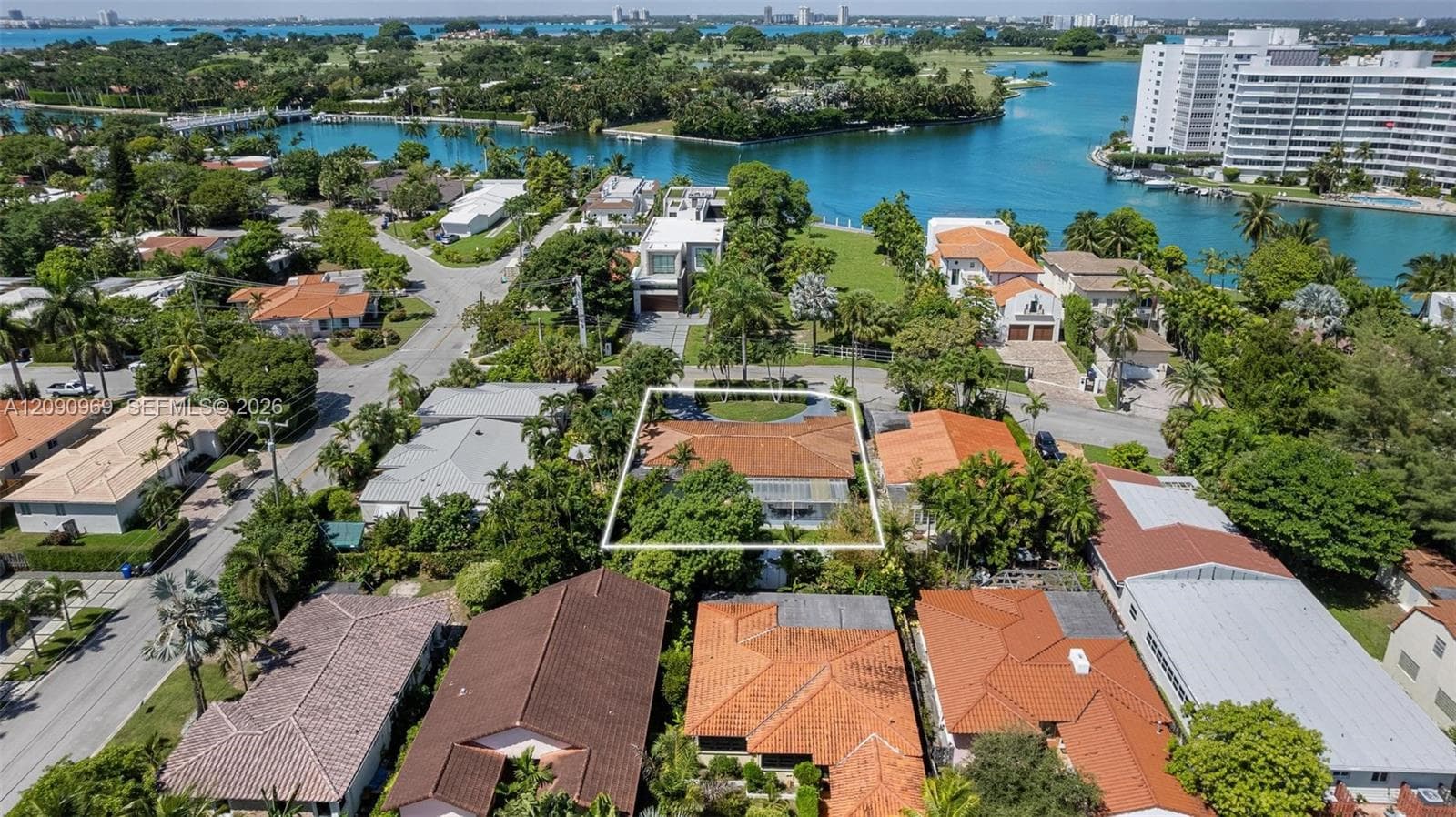 9217 Bay Dr, Surfside FL 33154, exterior