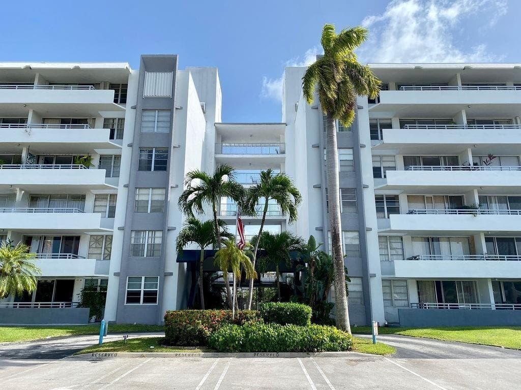 1080 94TH Street # 103, Bay Harbor Islands FL 33154, exterior