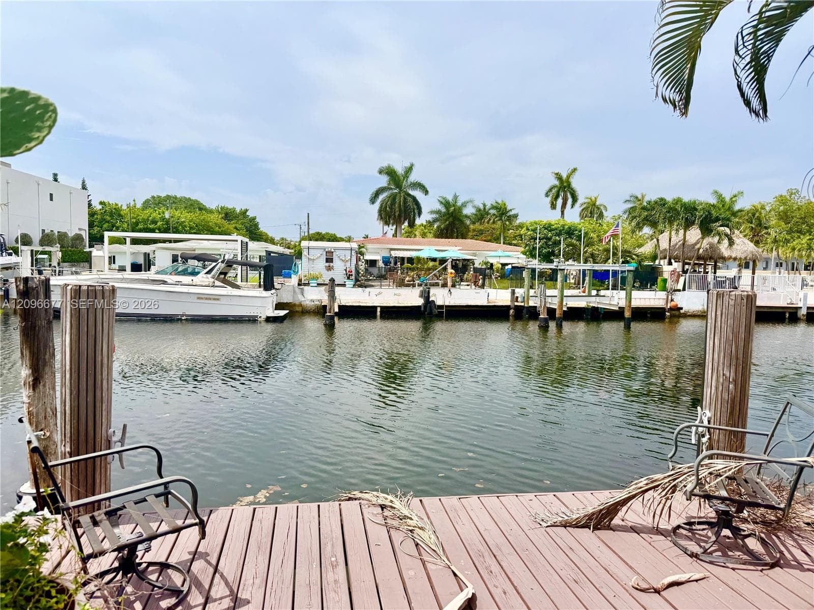2039 NE 123rd St, North Miami FL 33181, exterior