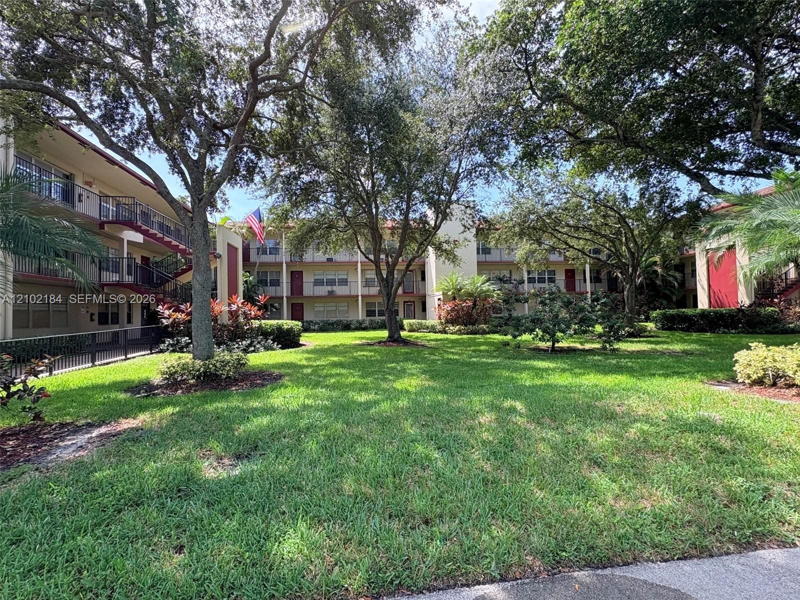 13350 SW 1st St # 107P, Pembroke Pines FL 33027, exterior