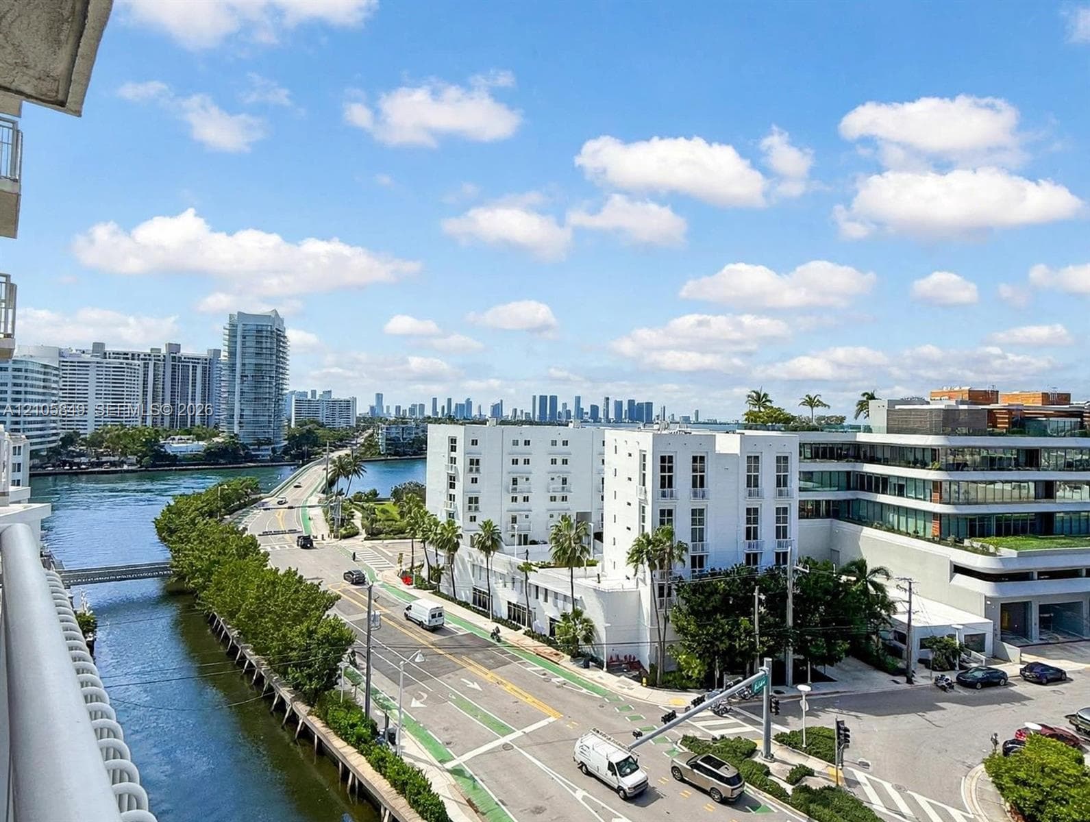 1688 West Ave # 903, Miami Beach FL 33139, exterior