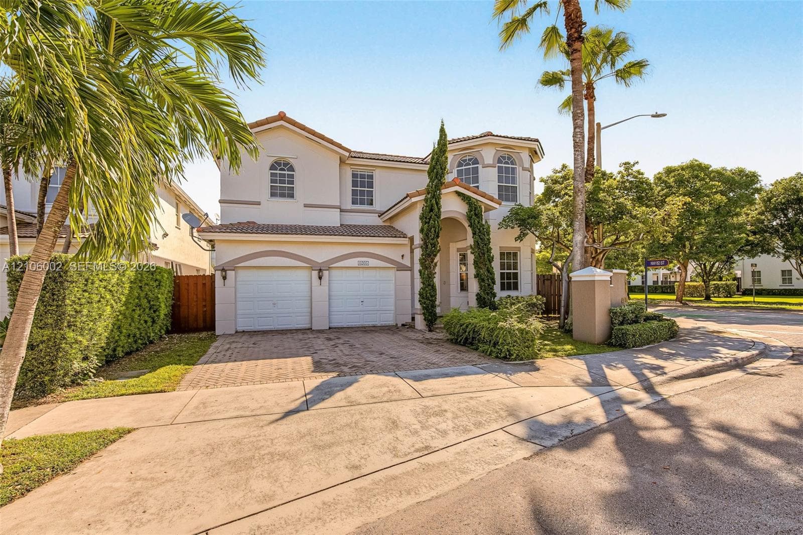 8205 NW 116th Ave, Doral FL 33178, exterior