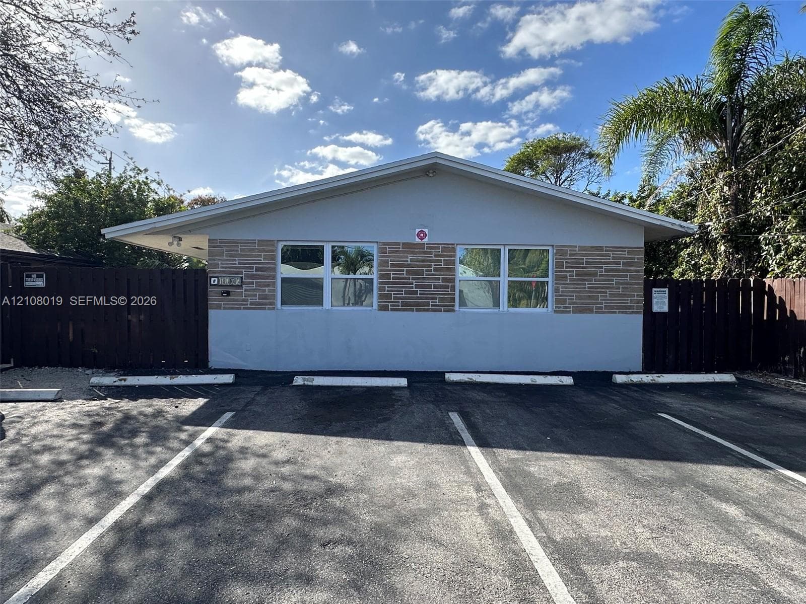 1105 NE 5th Ter # 4, Fort Lauderdale FL 33304, exterior