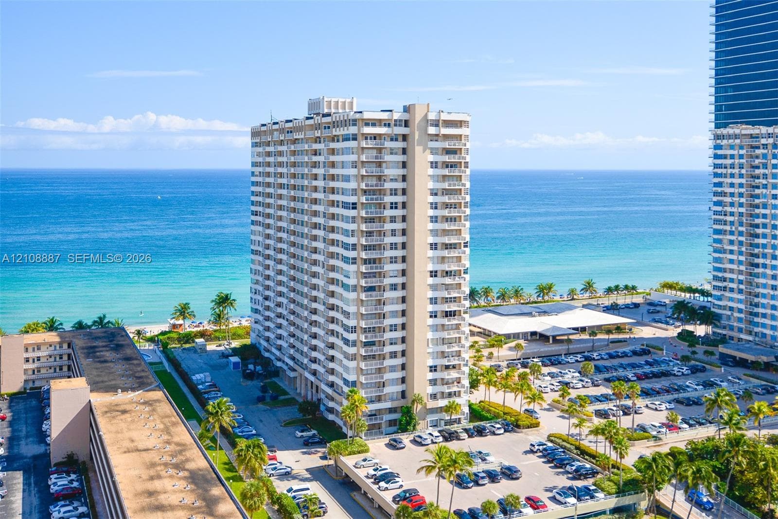1950 S Ocean Dr # 18Q, Hallandale Beach FL 33009, exterior