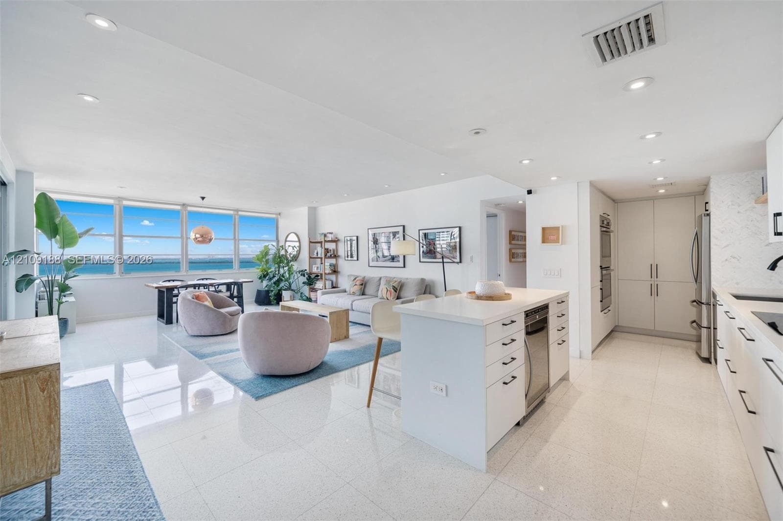 20 Island Ave # 1401, Miami Beach FL 33139, exterior