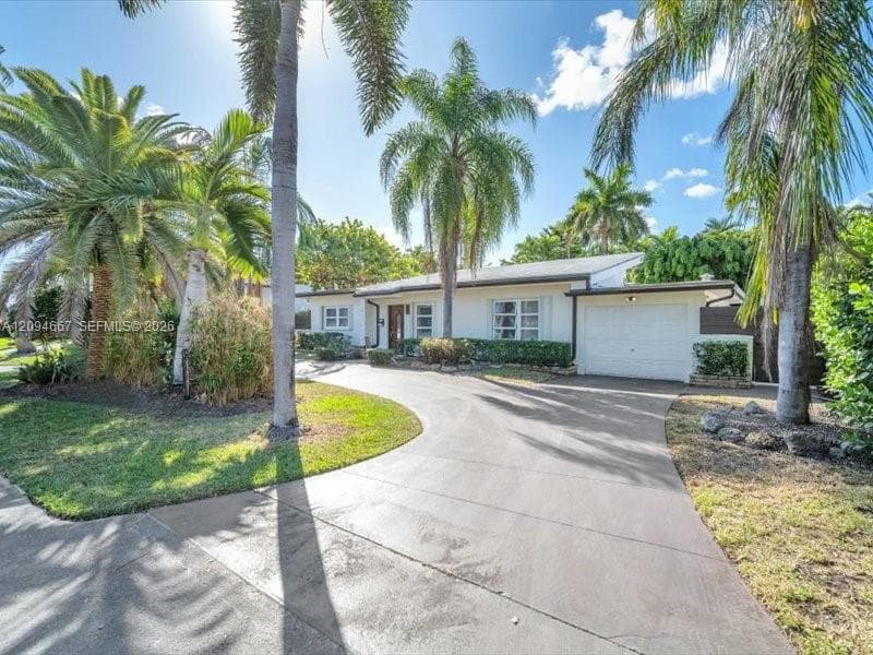 1232 NE 88th St, Miami FL 33138, exterior