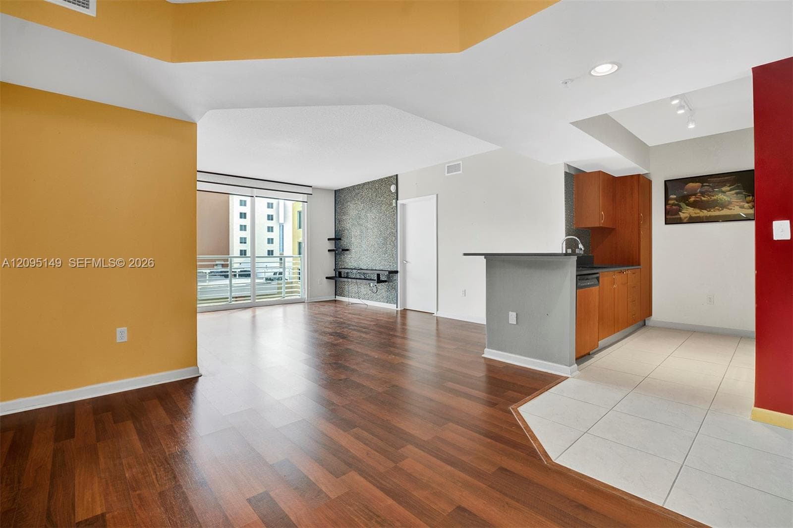 2775 NE 187th St # 623, Aventura FL 33180, exterior