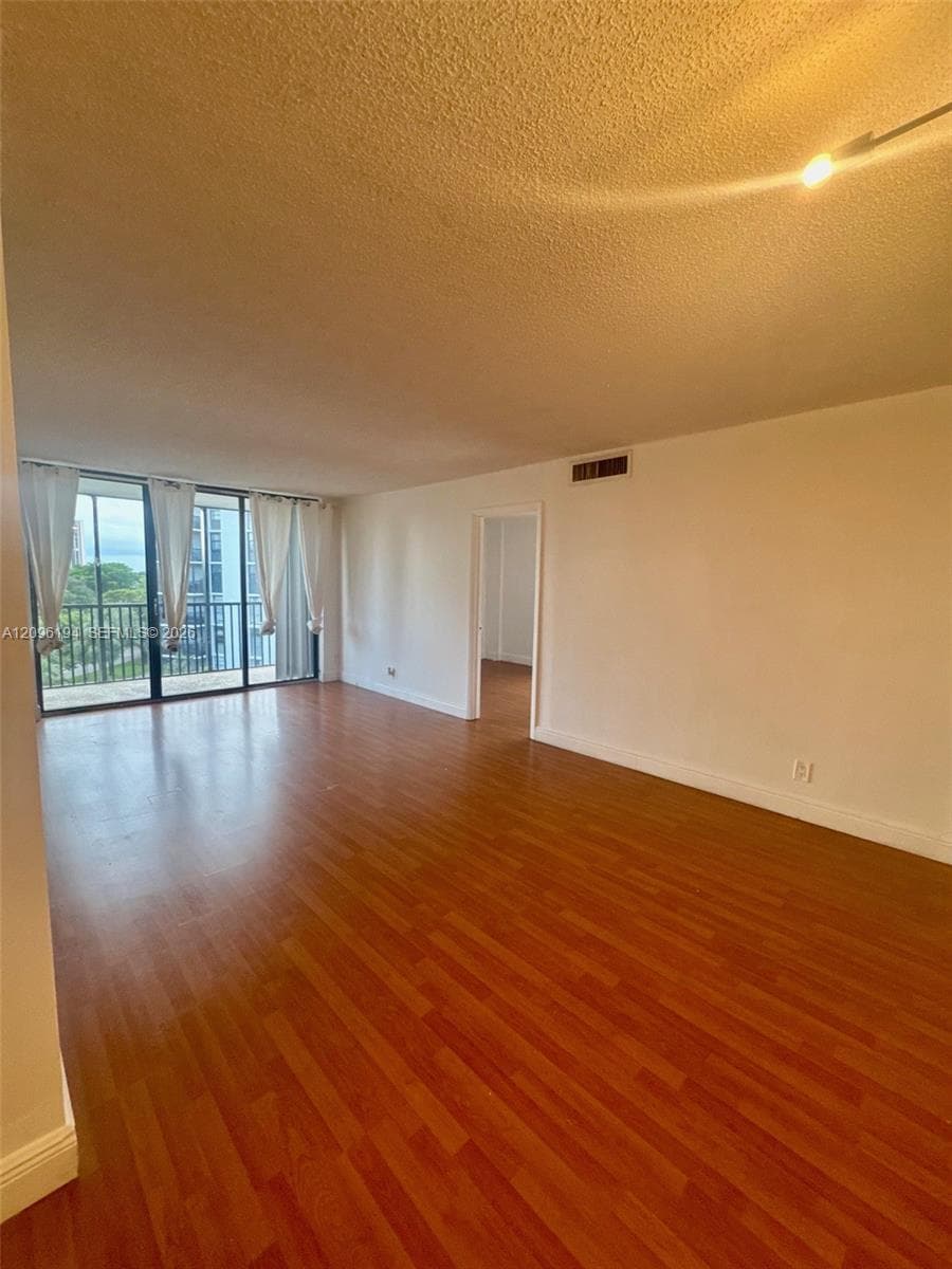 3475 N Country Club Dr # 601, Aventura FL 33180, exterior