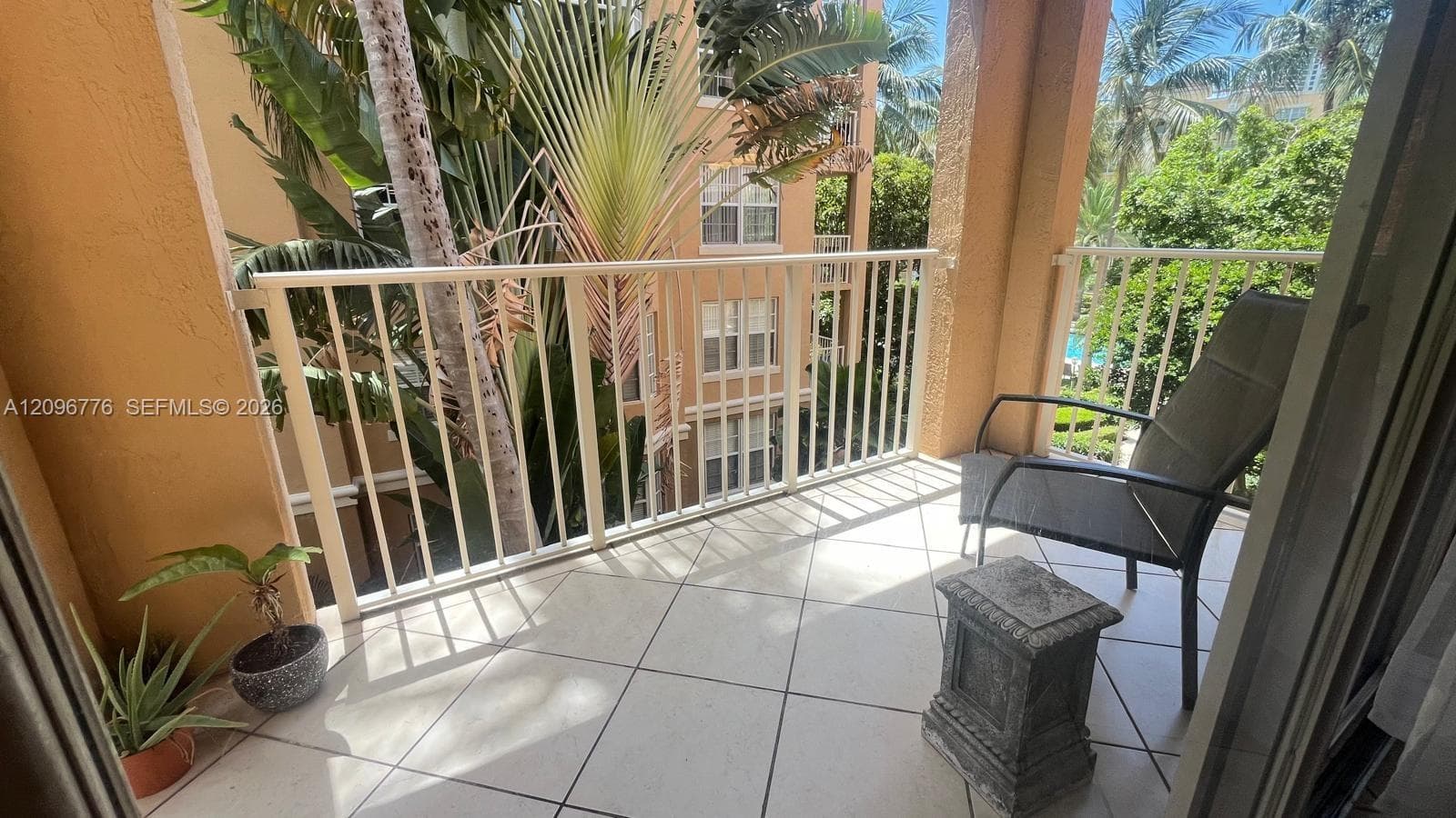 19801 E Country Club Dr # 4302, Aventura FL 33180, exterior