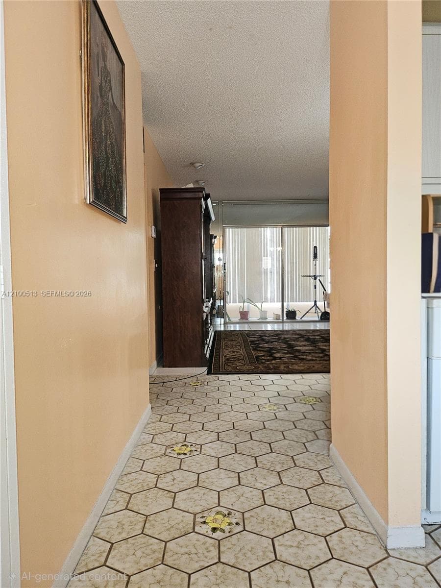 5121 W Oakland Park Blvd # 211, Lauderdale Lakes FL 33313, exterior