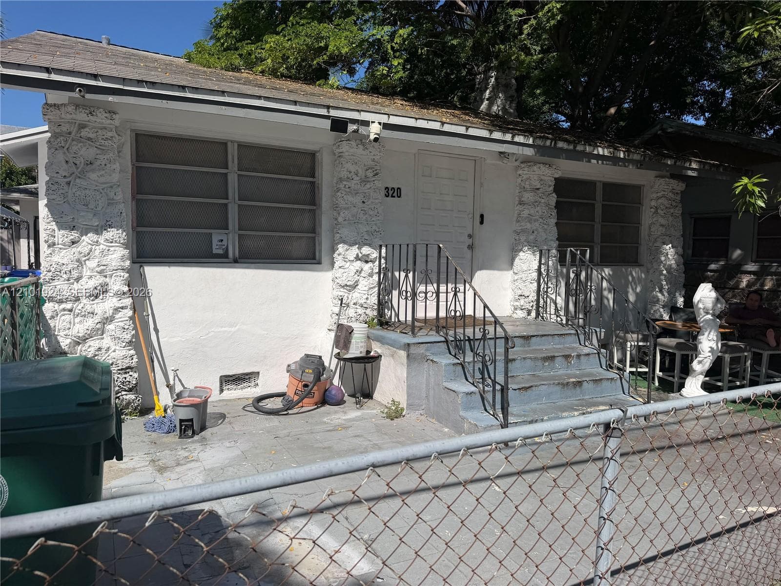 320 NW 11th Ave, Miami FL 33128, exterior