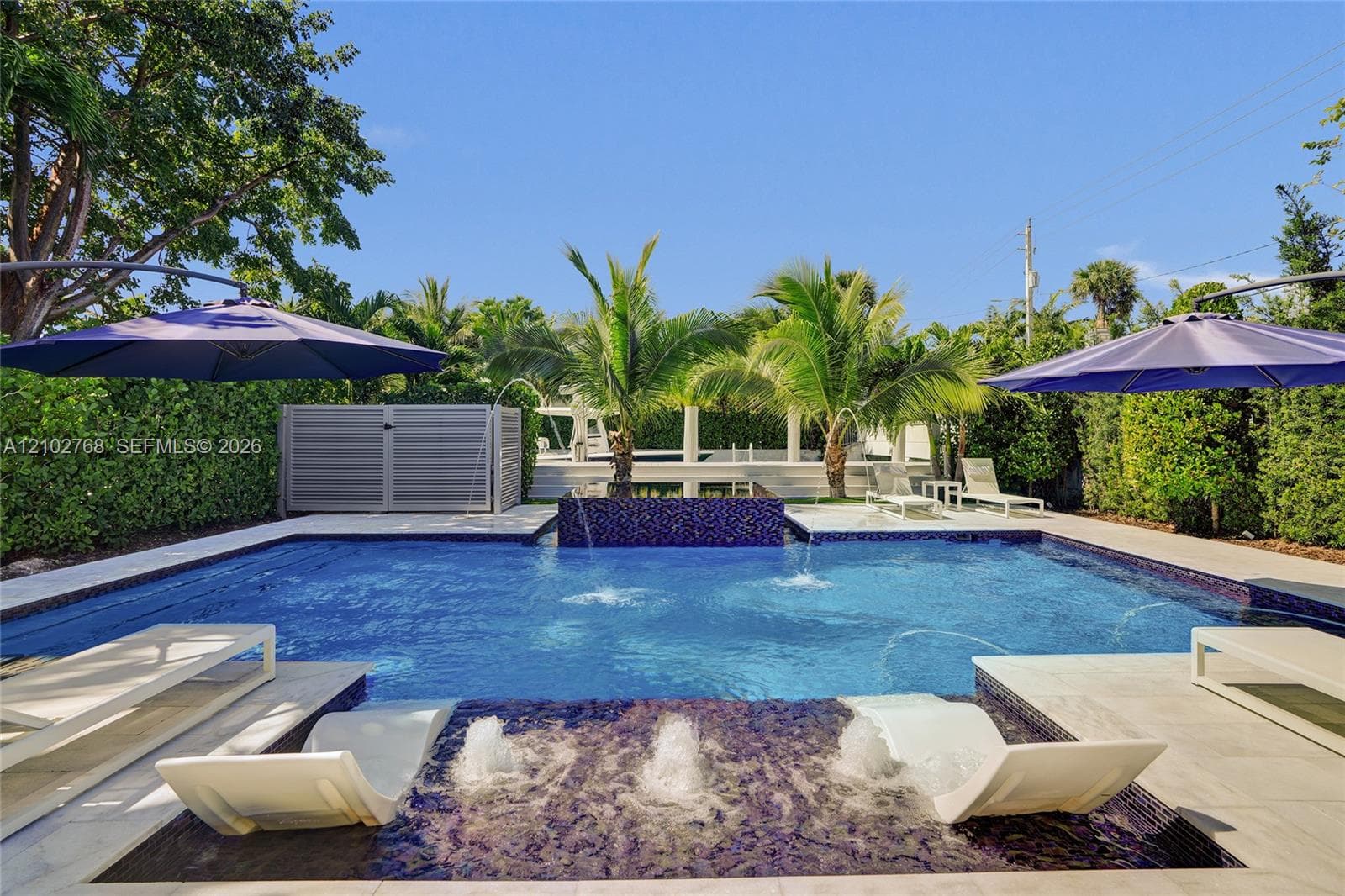 7640 Bayside Ln, Miami Beach FL 33141, exterior