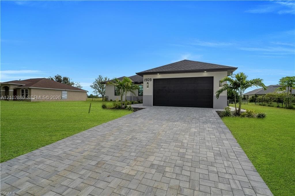 1909 NE 19th PL, Cape Coral FL 33909, exterior