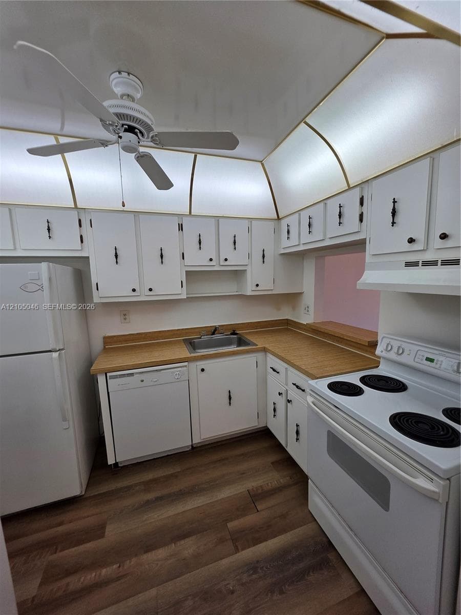4374 NW 9th Ave # 3C, Deerfield Beach FL 33064, exterior